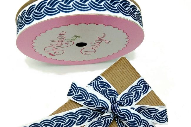 8 Clever Ways To Use Ribbon As Home Décor