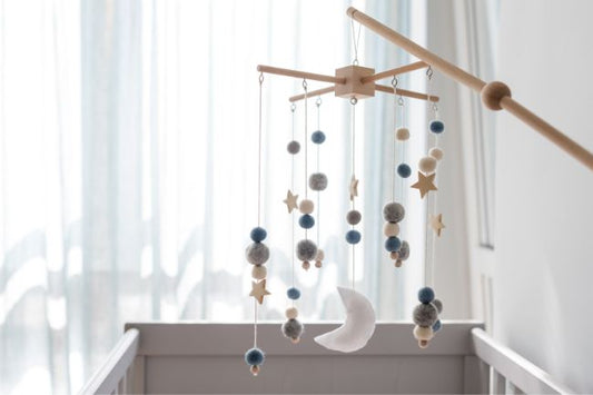5 Beautiful Baby Mobile Ideas for a Nursery