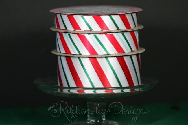Tips for Decorating a Christmas Tree with Ribbon