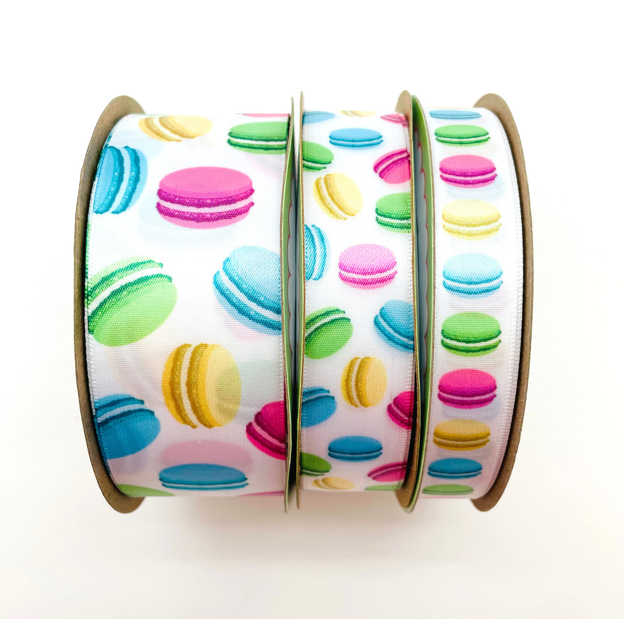 We offer our macaroon ribbon in three widths, choose among 5/8", 7/8" and 1.5" sizes to suit all our creative needs!