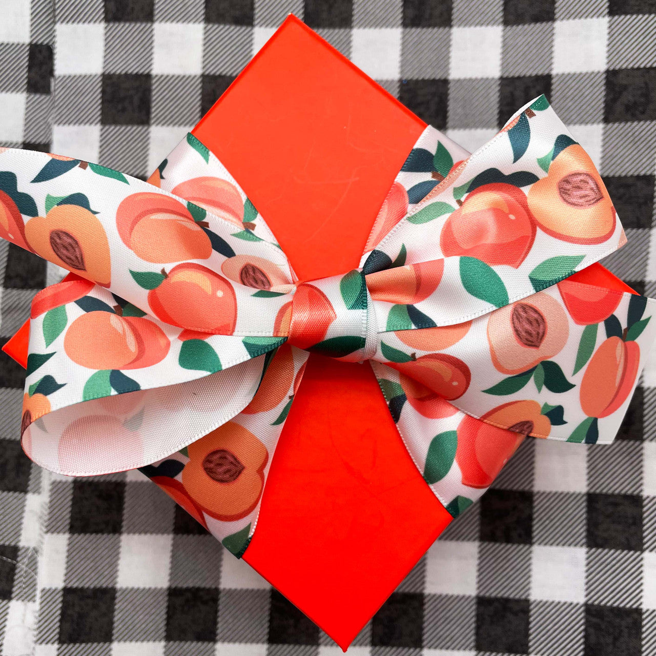 Tie a sweet bow on a little Summer gift for a peachy Summer gift!