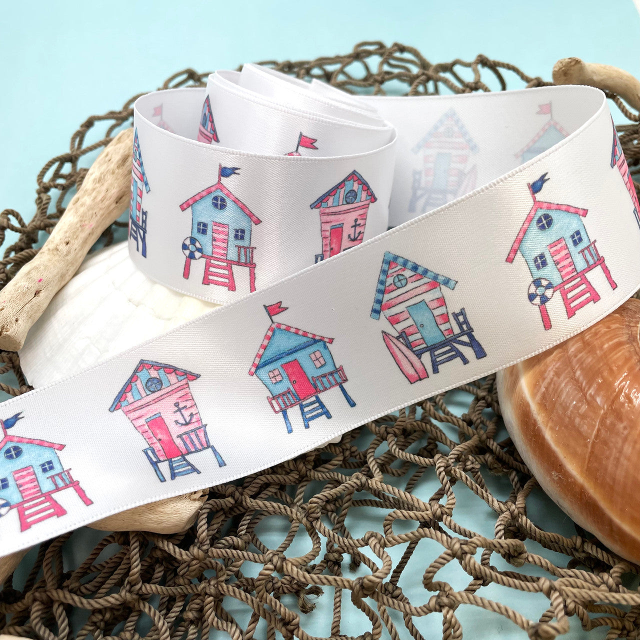 Our adorable beach shack ribbon will spark the creativity of crafters for hair bows, head bands, scrap books and quilting projects!