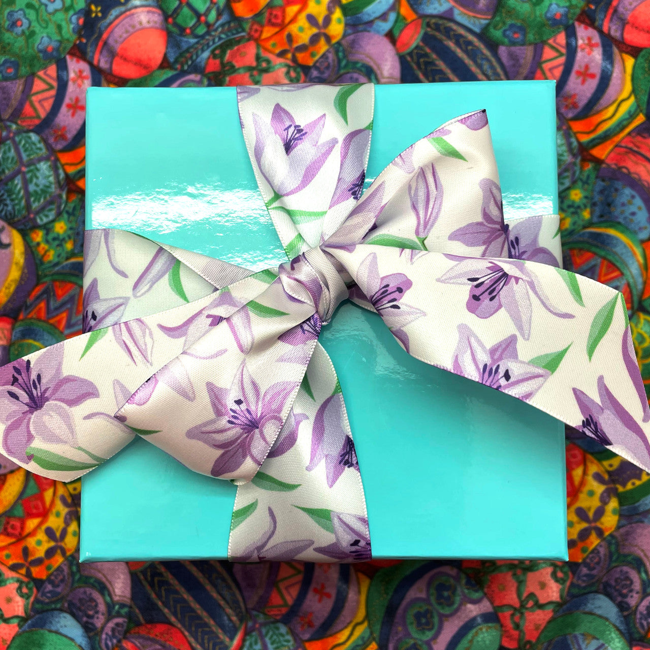 The perfect addition to a gift box is this beautiful luxury ribbon tied in the perfect bow!