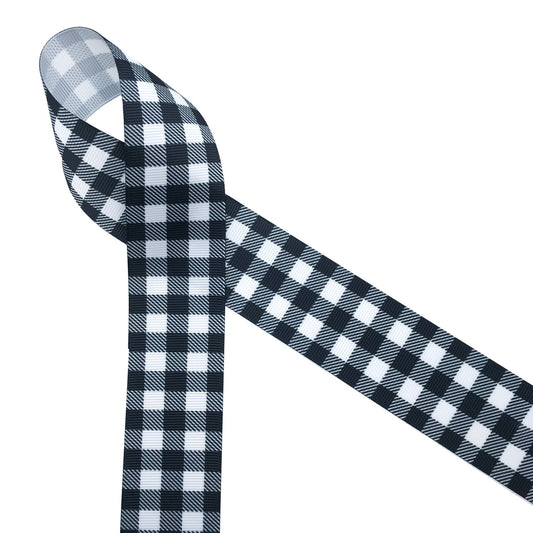 Black and white gingham check printed on 1.5" white grosgrain is a classic pattern for hair bows, gift wrap, quilting, crafts and home decor. This is an ideal ribbon for hat bands, headbands and fascinators too! All our ribbon is designed and printed in the USA