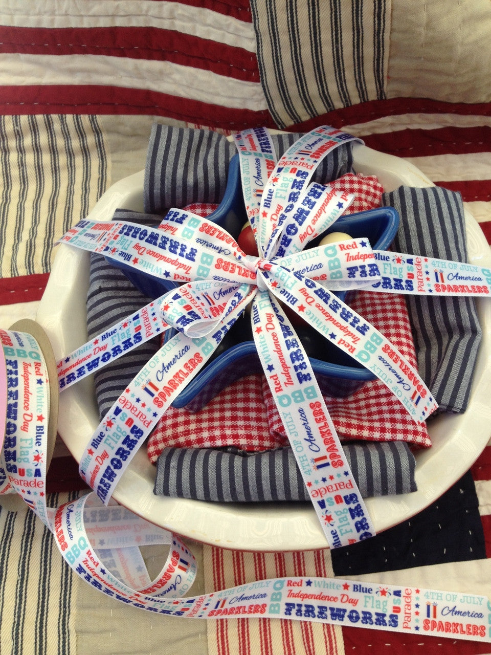 Adding this pretty ribbon to your  hostess gift for a July 4th party would be the perfect touch!