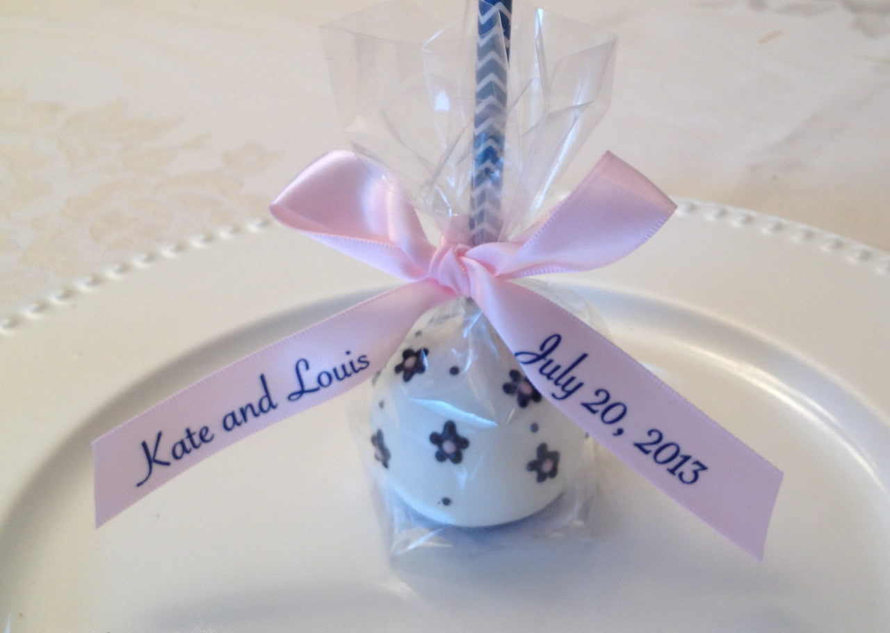 This couple chose to personalize their ribbon for favors too!