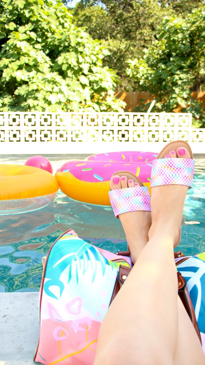 Make these fun Summer sandals with our exclusive rainbow checkerboard ribbon designed by Kara Witten of @kaliochic! This ribbon is available exclusively through Ribbon by Design