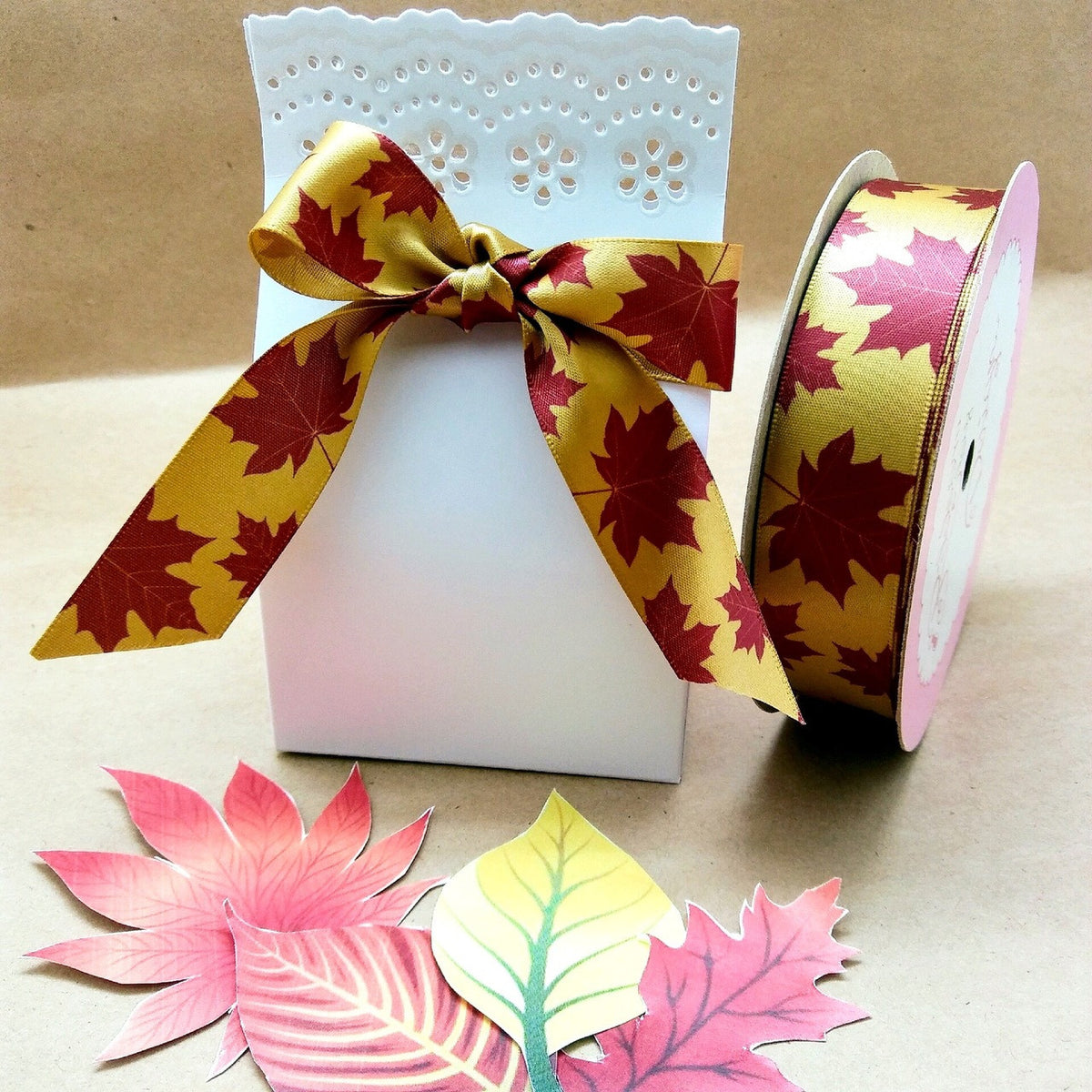 Maple Ribbon Coord Maples leaves of red on a 7/8