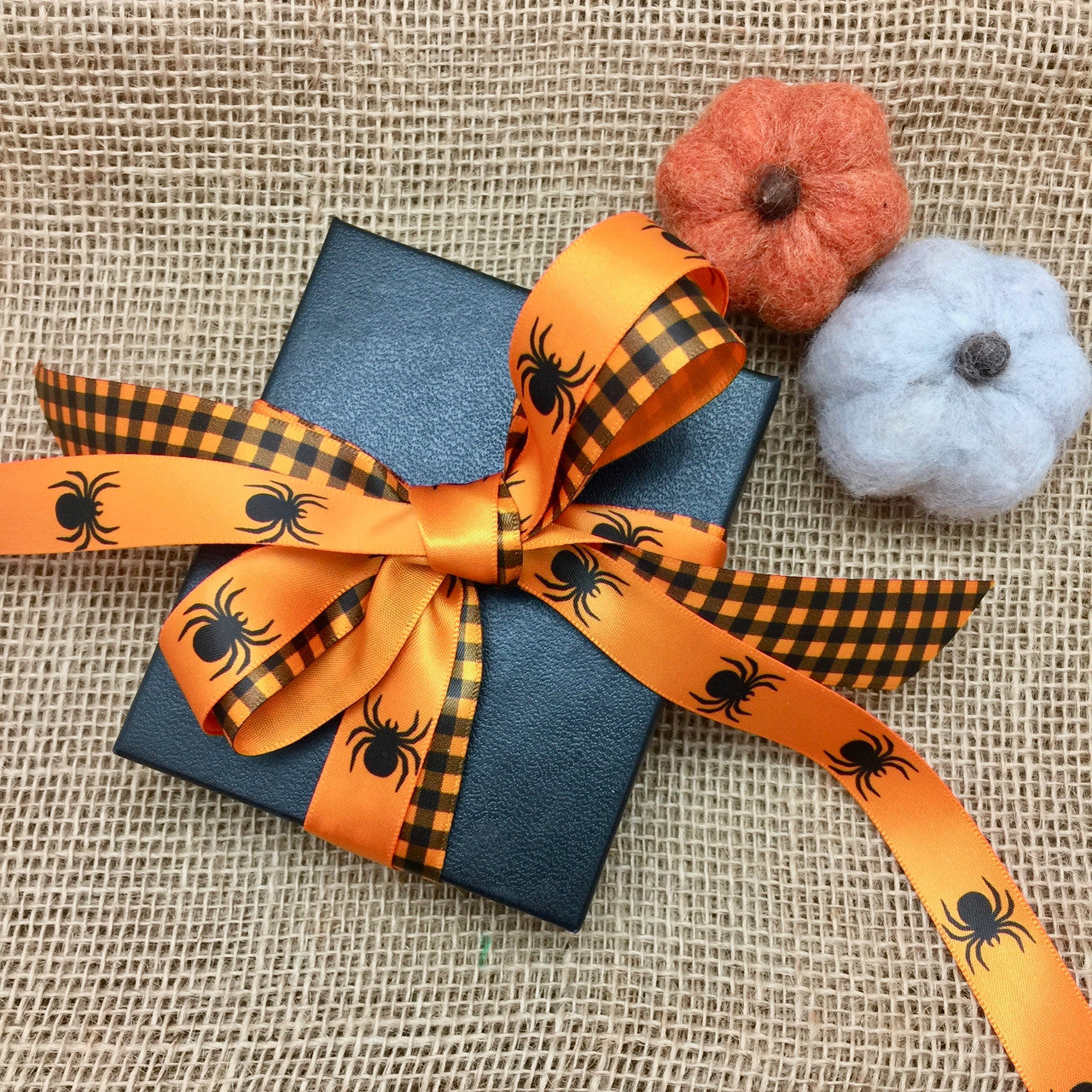 Mix and match our orange and black gingham with our spiders to make for a fun Halloween package!