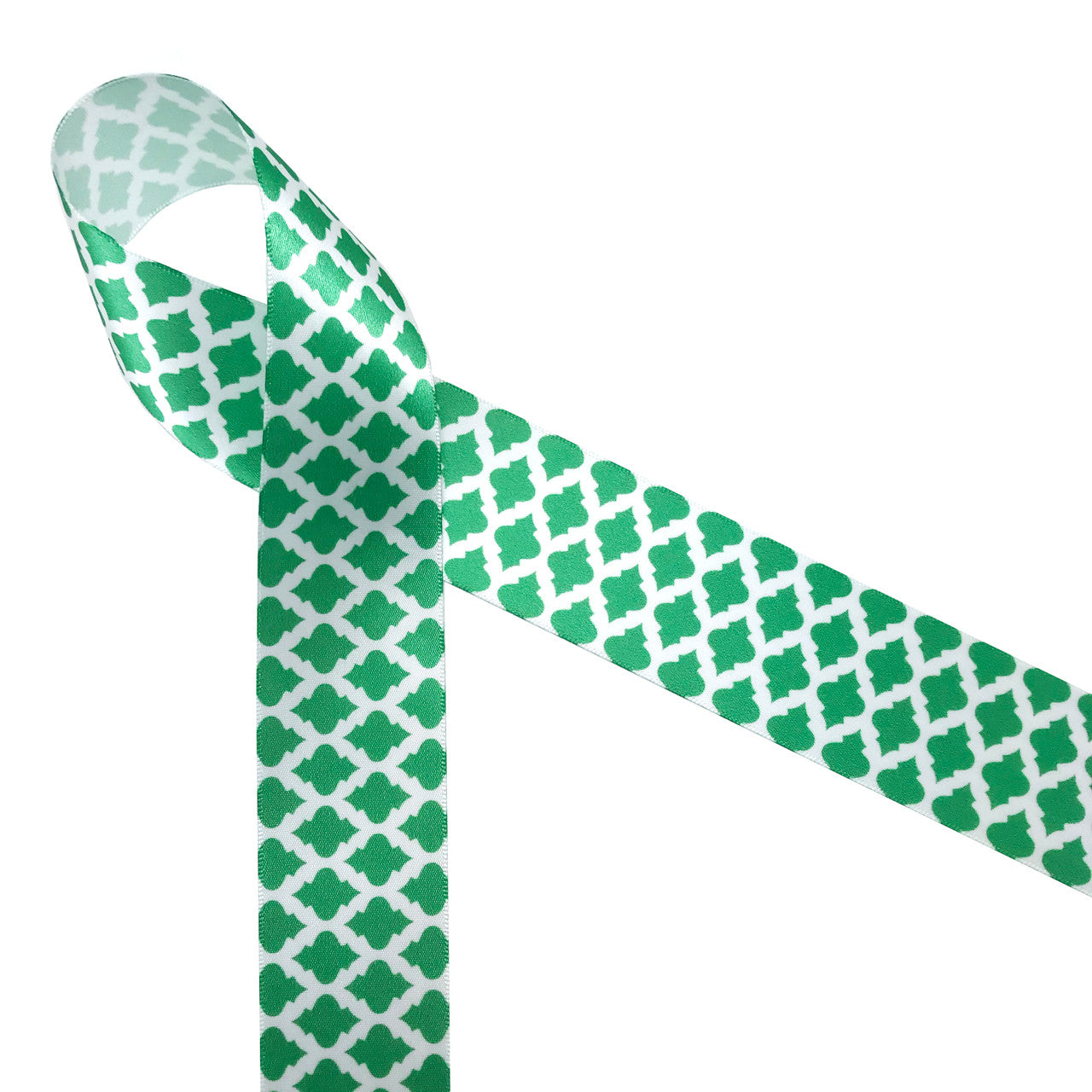 Emerald Green quatrefoil pattern Ogee design in ideal for gift wrap, preppy hair bows, equestrian hair bows, home decor and packaging. This is an ideal ribbon for trimming  bags, purses and quilts too! Be sure to have this beautiful ribbon on hand for your crafting needs! Our ribbon is designed and printed in the USA